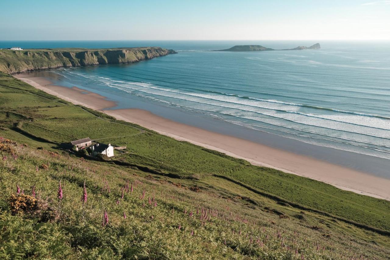 Luxury Property With Hot Tub And Sea Views Oystermouth Exterior photo